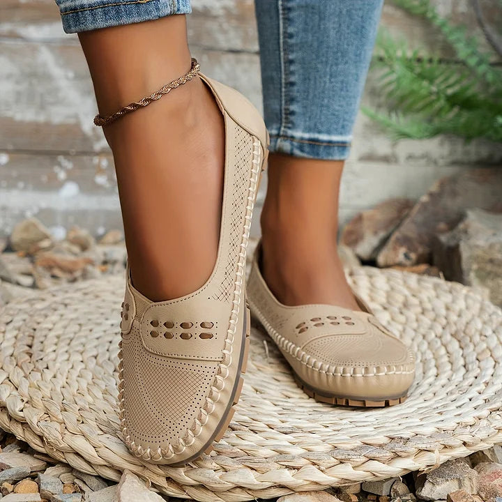 Lydia | Women&