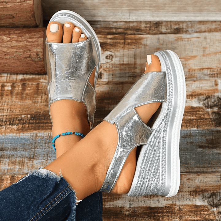 Ellie | Women&