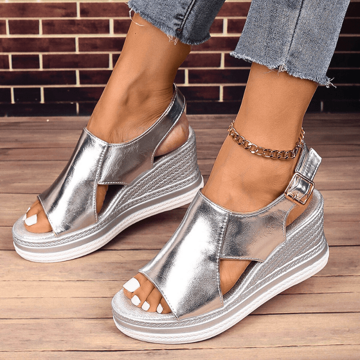 Ellie | Women&
