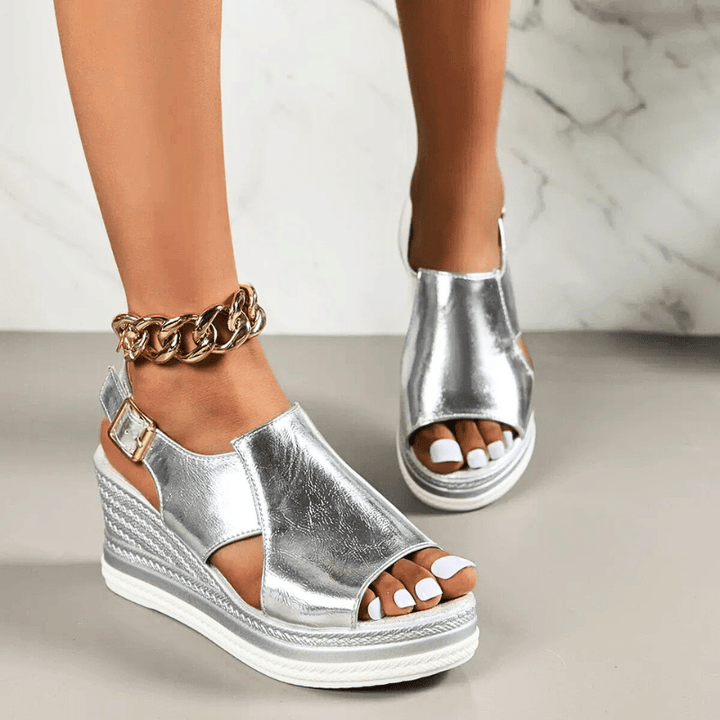 Ellie | Women&