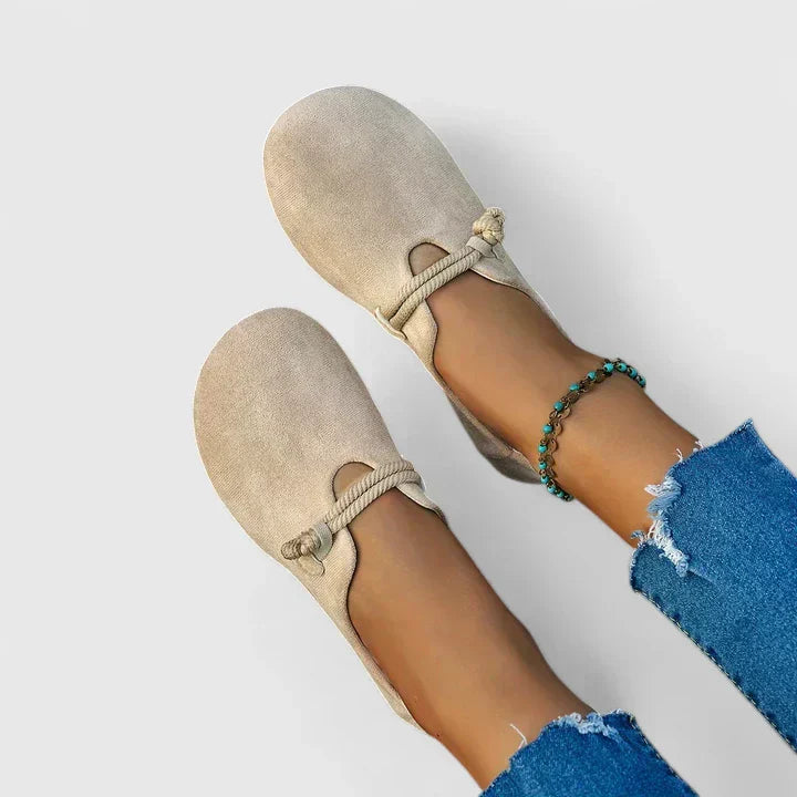 Journee | Women’s Casual Cut-Out Orthopädische Loafers