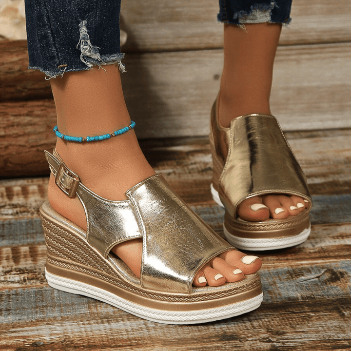 Ellie | Women&