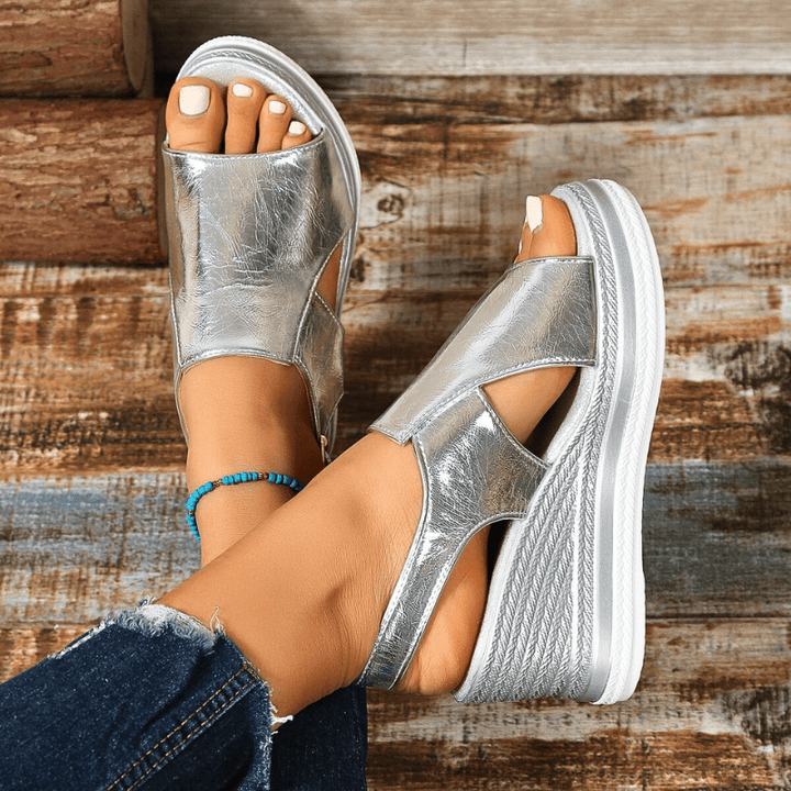 Ellie | Women&