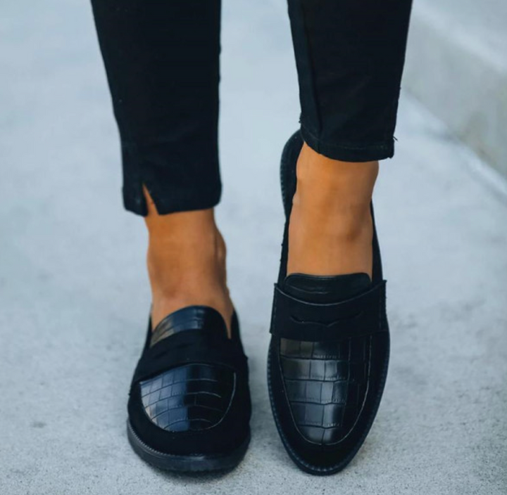 Alora | Women’s Casual Croc Pattern Loafers
