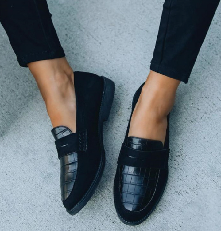 Alora | Women’s Casual Croc Pattern Loafers