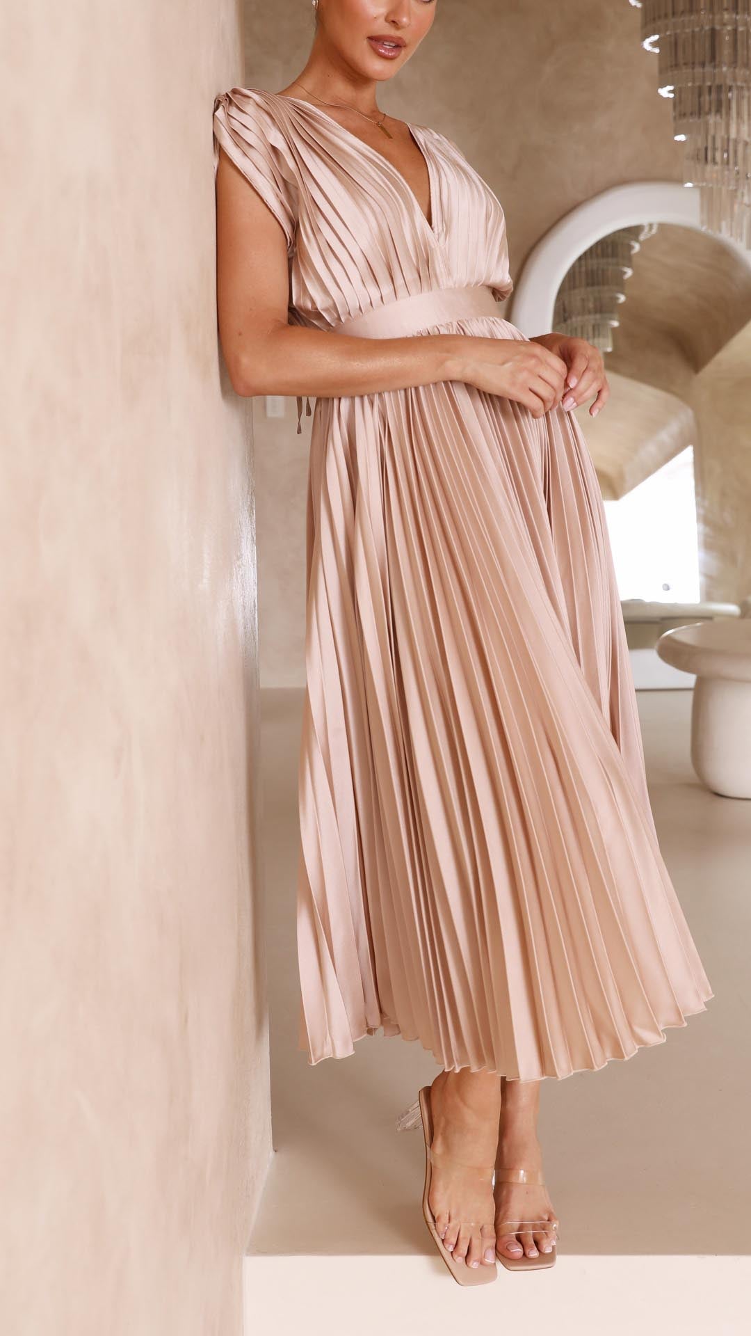 Zahra | Women's Elegant Pleated Maxi Dress