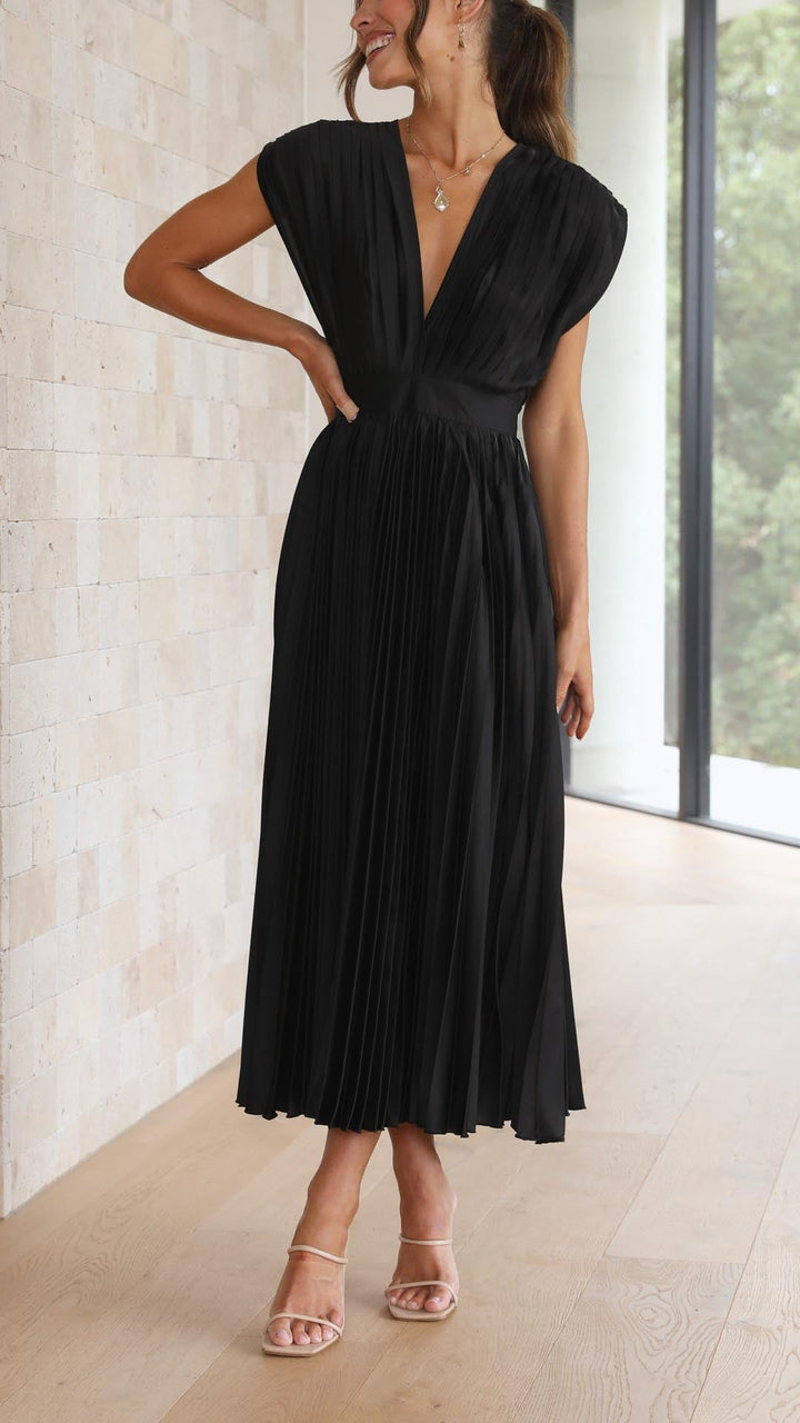 Zahra | Women's Elegant Pleated Maxi Dress