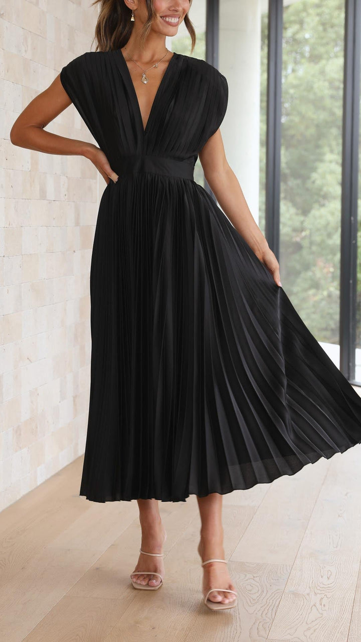 Zahra | Women's Elegant Pleated Maxi Dress