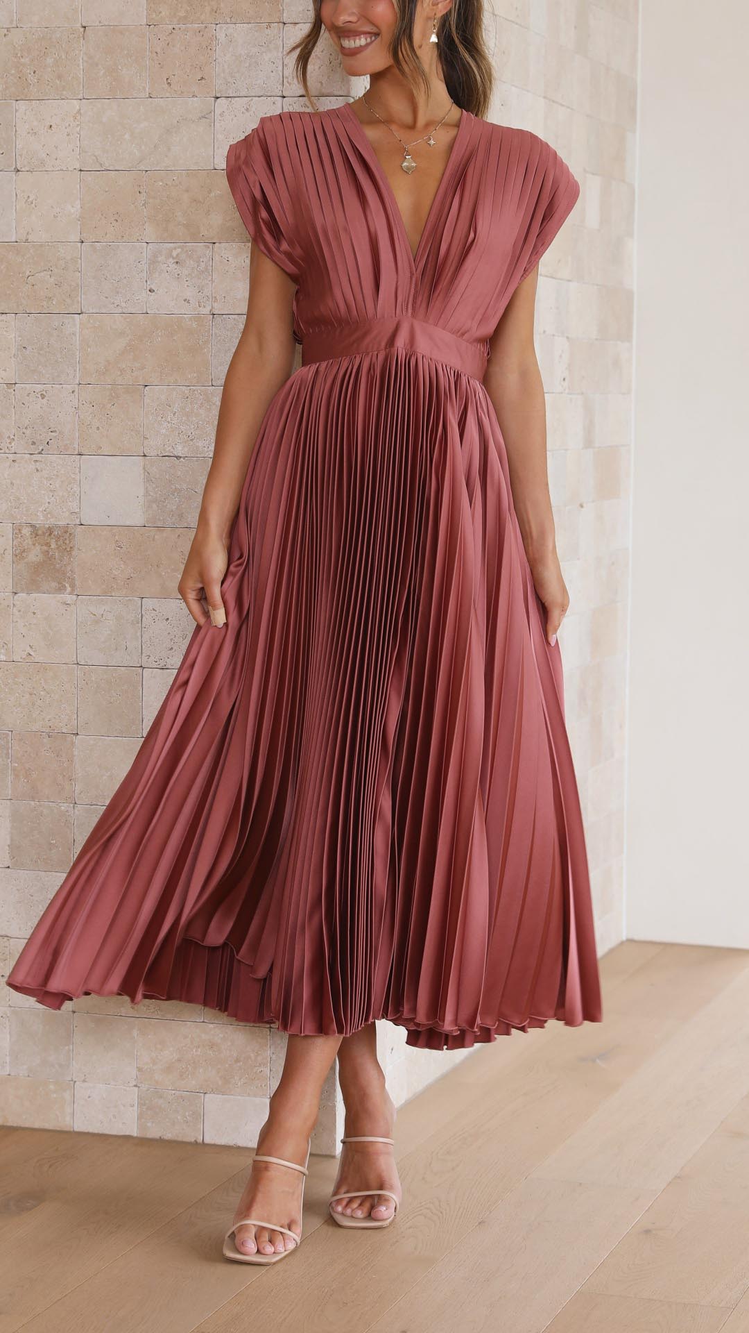 Zahra | Women's Elegant Pleated Maxi Dress