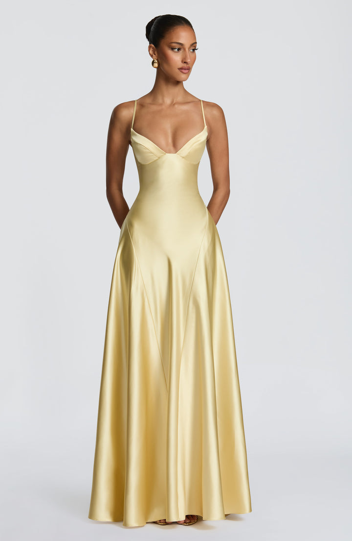 Elara | Women&