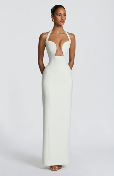 Cassandra | Women&