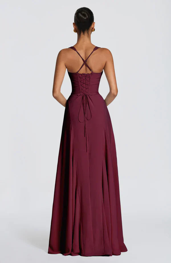 Della | Women&