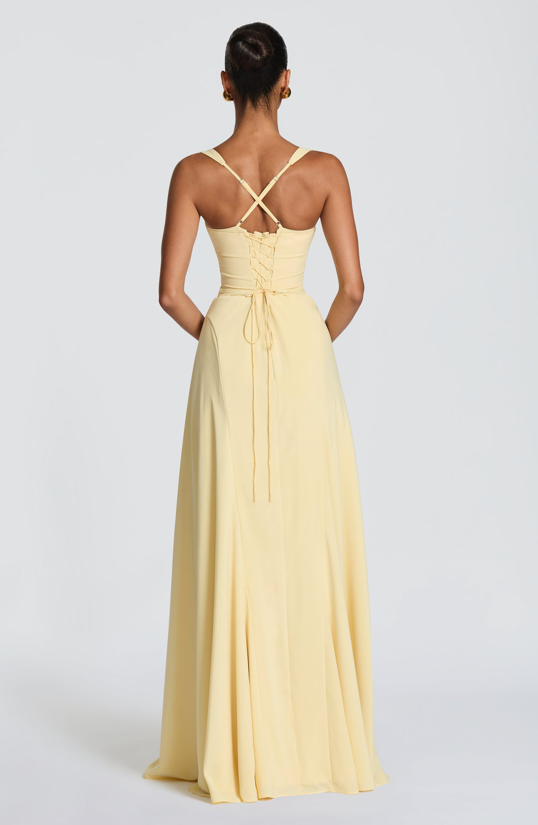 Della | Women&