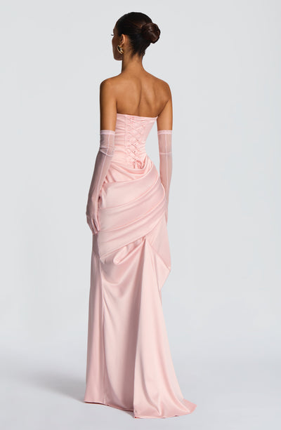 Amelia | Women&