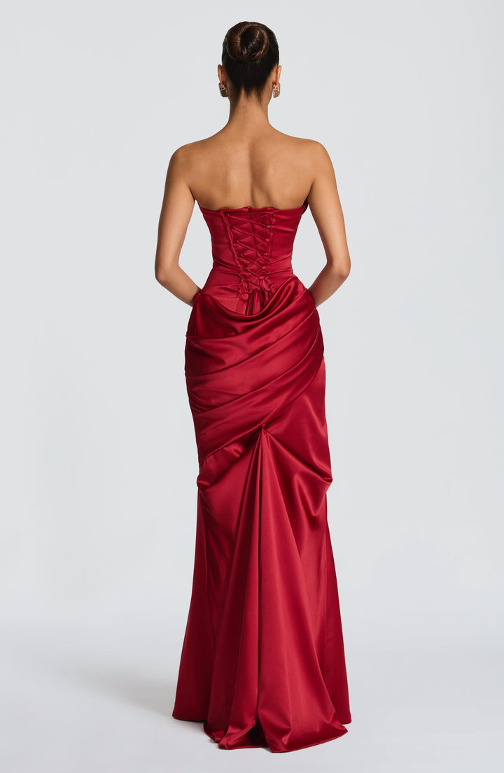 Amelia | Women&