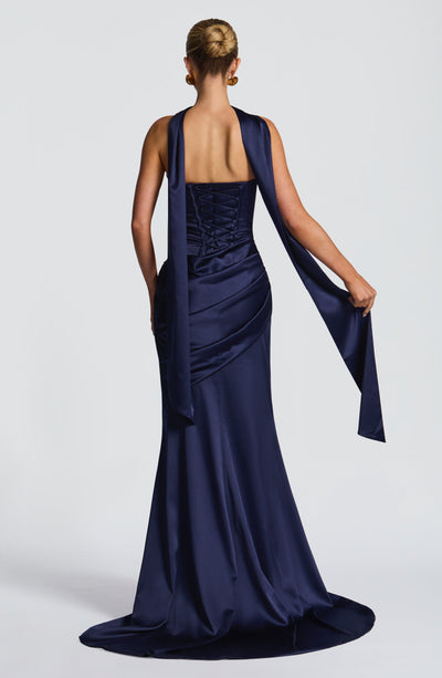 Amelia | Women&