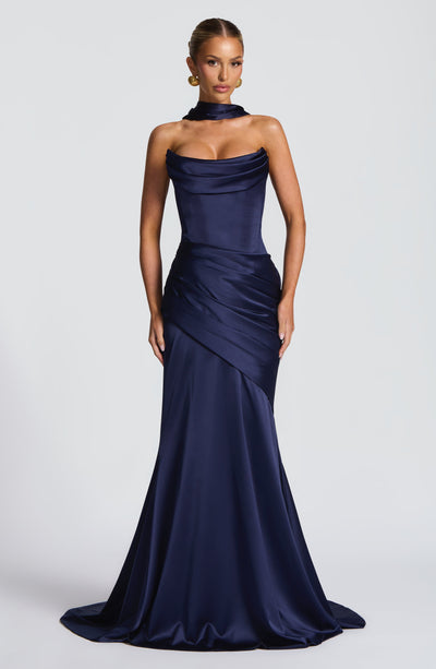 Amelia | Women&