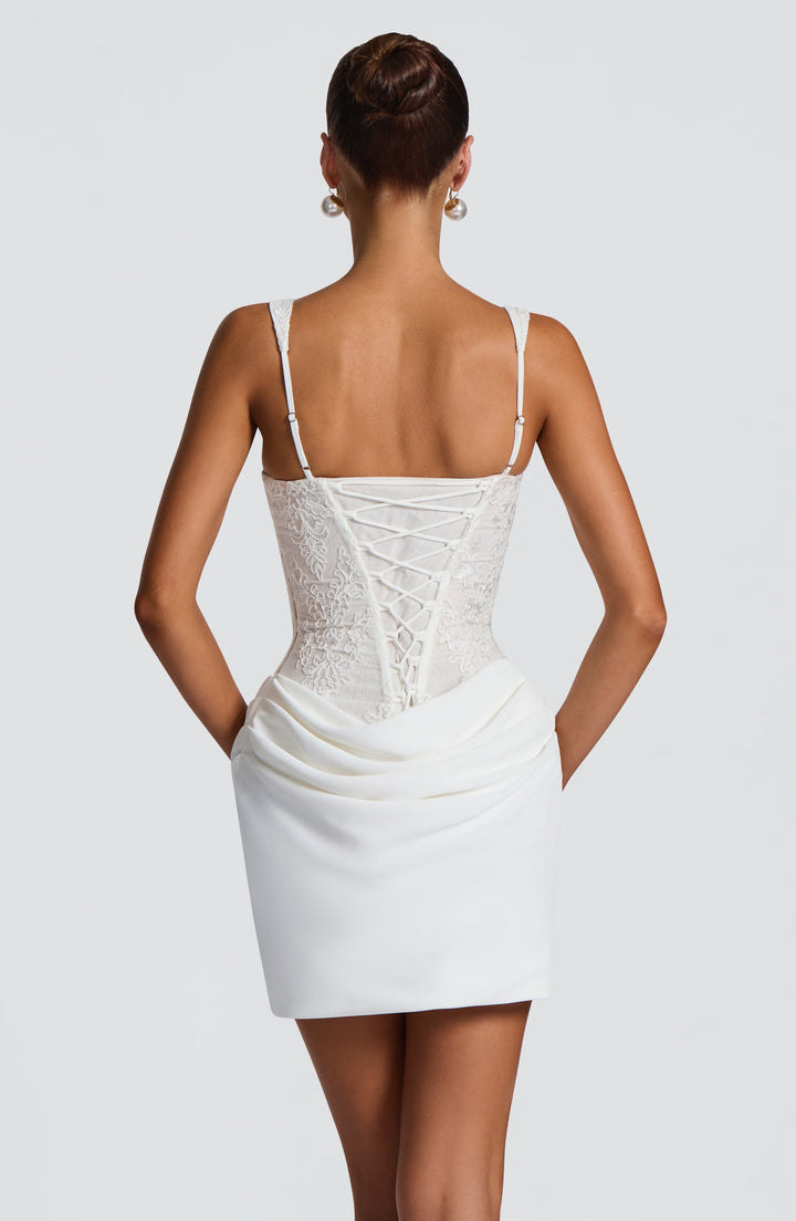 Victoria | Women&