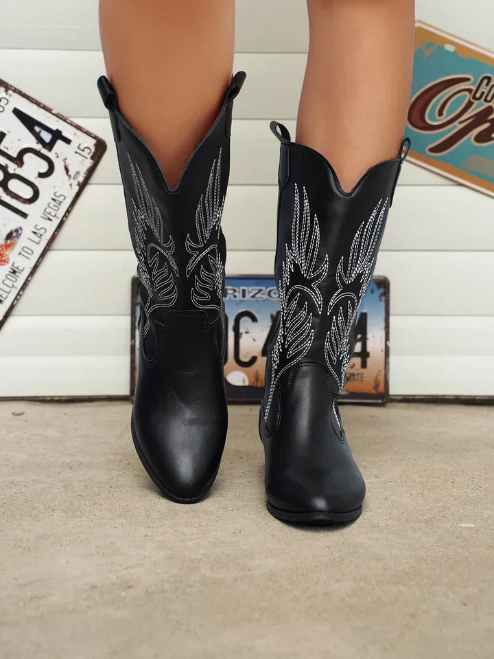 Lydia | Women&