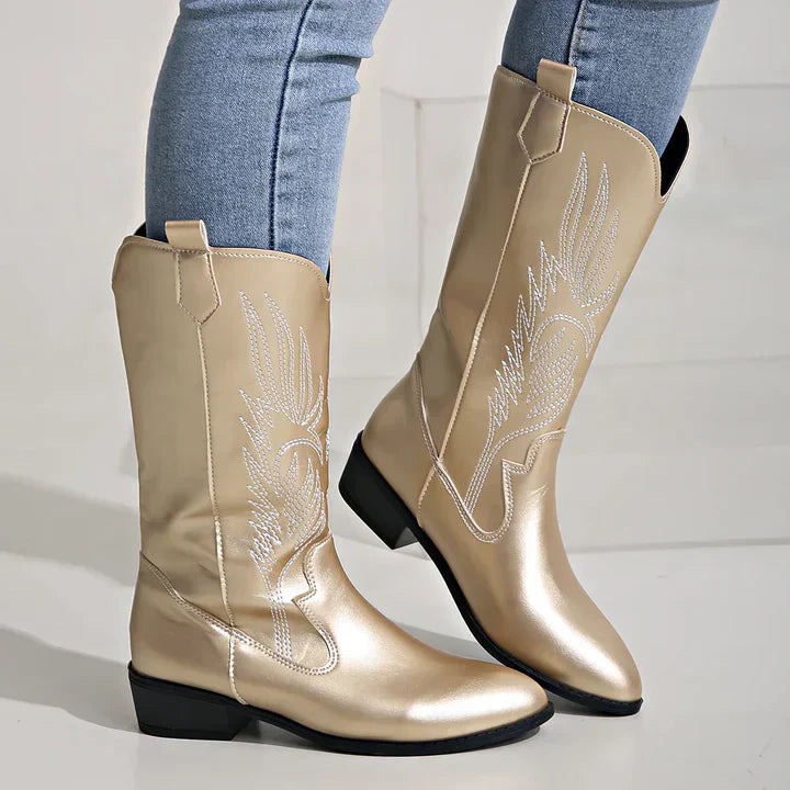 Lydia | Women&