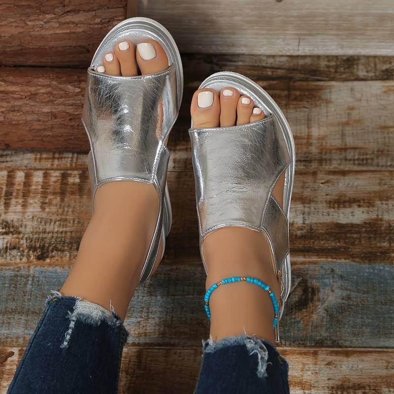 Ellie | Women&