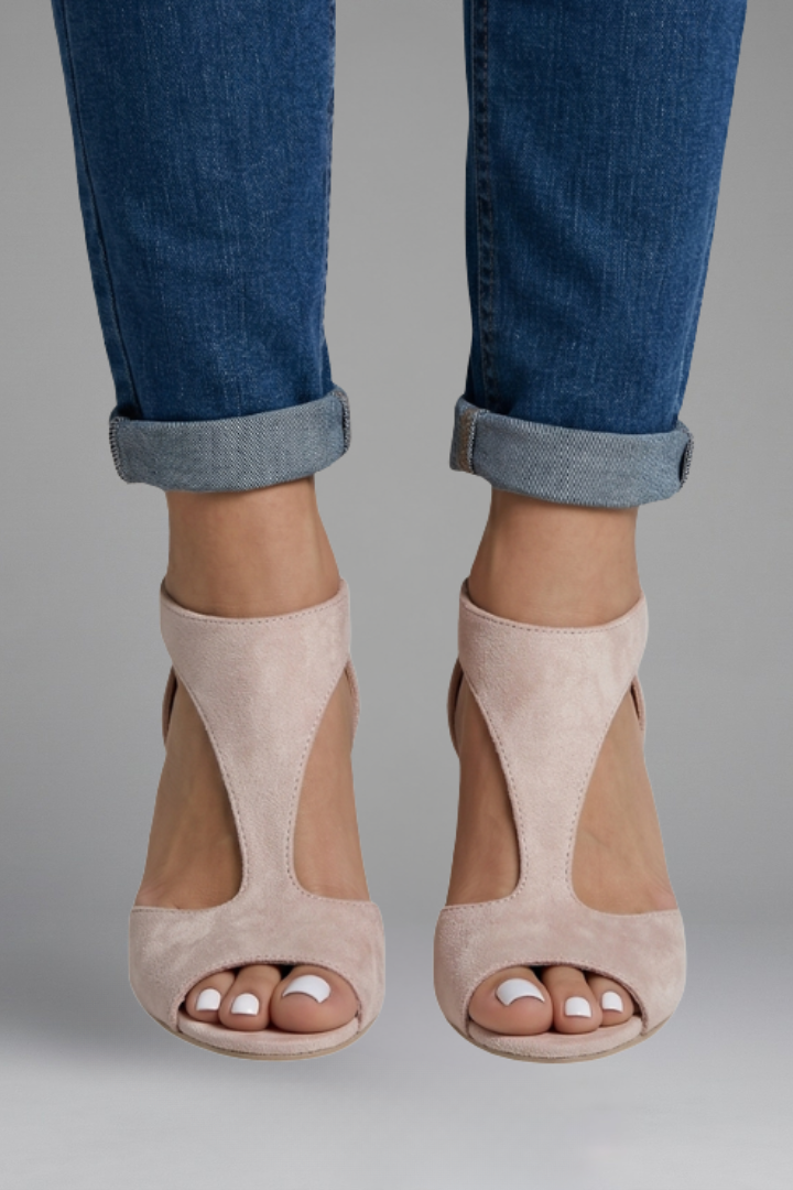 Sarah | Women&