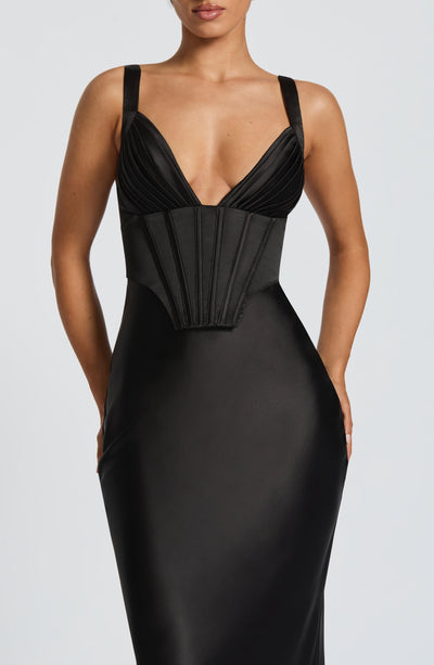 Genevieve | Women&