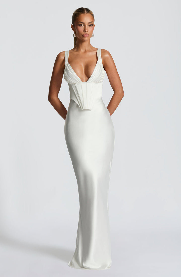 Genevieve | Women&