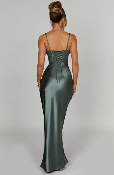 Genevieve | Women&