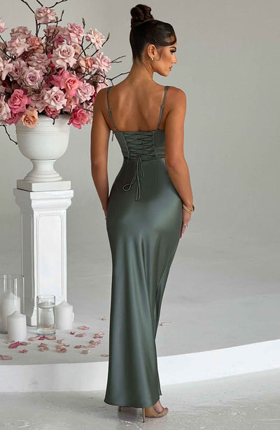 Genevieve | Women&