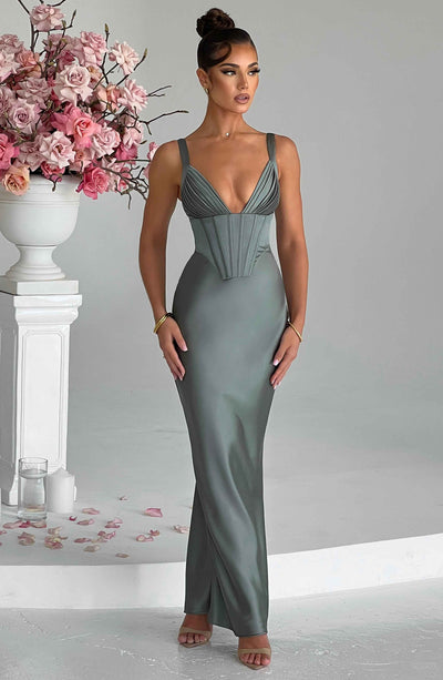 Genevieve | Women&