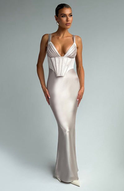Genevieve | Women&